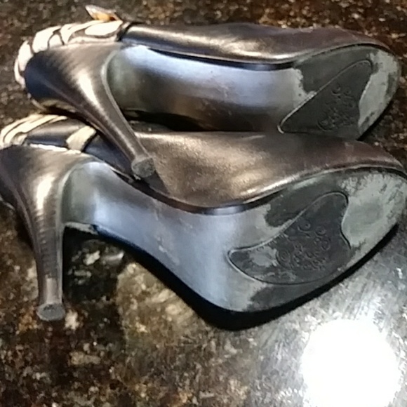 Naughty monkey - Picture 5 of 5